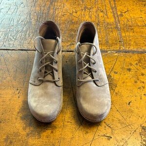 Dansko Meena lace up bootie 39